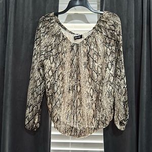 DO+BE snakeskin print dressy top